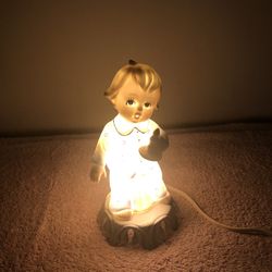 Vintage Underwriters Laboratory Boy With Candle Portable Lamp #F-7646 WORKS 