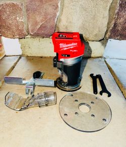 Milwaukee M18 FUEL 18V Brushless Cordless Compact Router (Tool-Only)