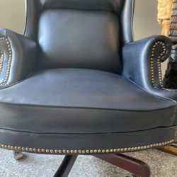 Very  Gorgeous  Office  Chair 