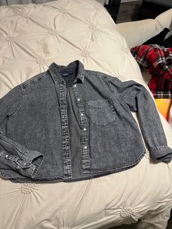 Gap grey denim button up shirt