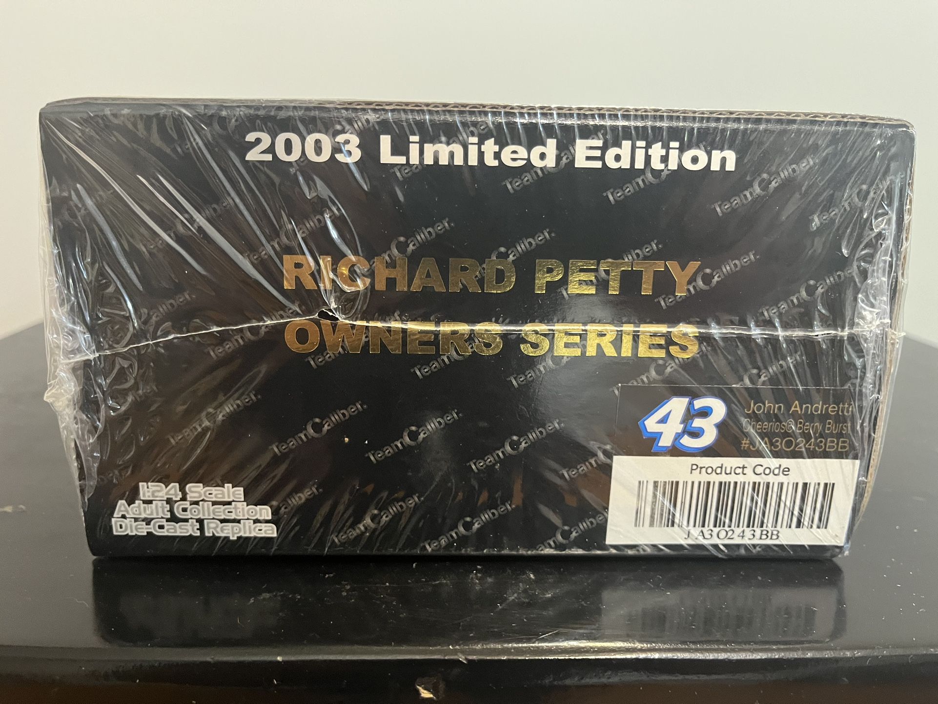 Team Caliber Richard Petty Owners Series 2003 Cheerios Berry Burst #43 John Andretti NASCAR 1:24 Diecast Car