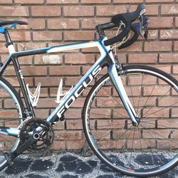 Focus Cayo Evo 4.0 – Carbon Road Bike 57 cm - SHIMANO ULTEGRA  - Moving Abroad Sale! $650 OBO