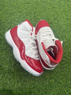 Jordan 11 “Cherry” Size 8