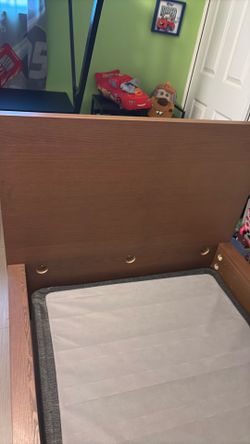 Twin bed