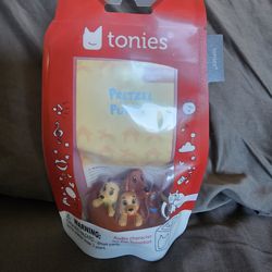 Tonies pretzel and the puppies