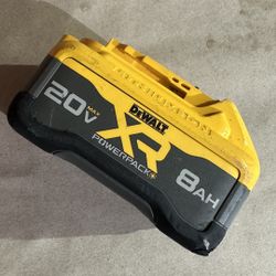 DEWALT 20V MAX XR POWER-Pack Lithium-Ion 8.0Ah Battery