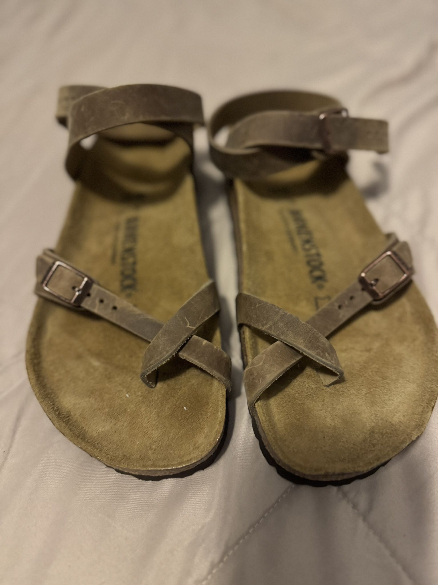 NEW Birkenstock Womens Yara Sandal - W/9