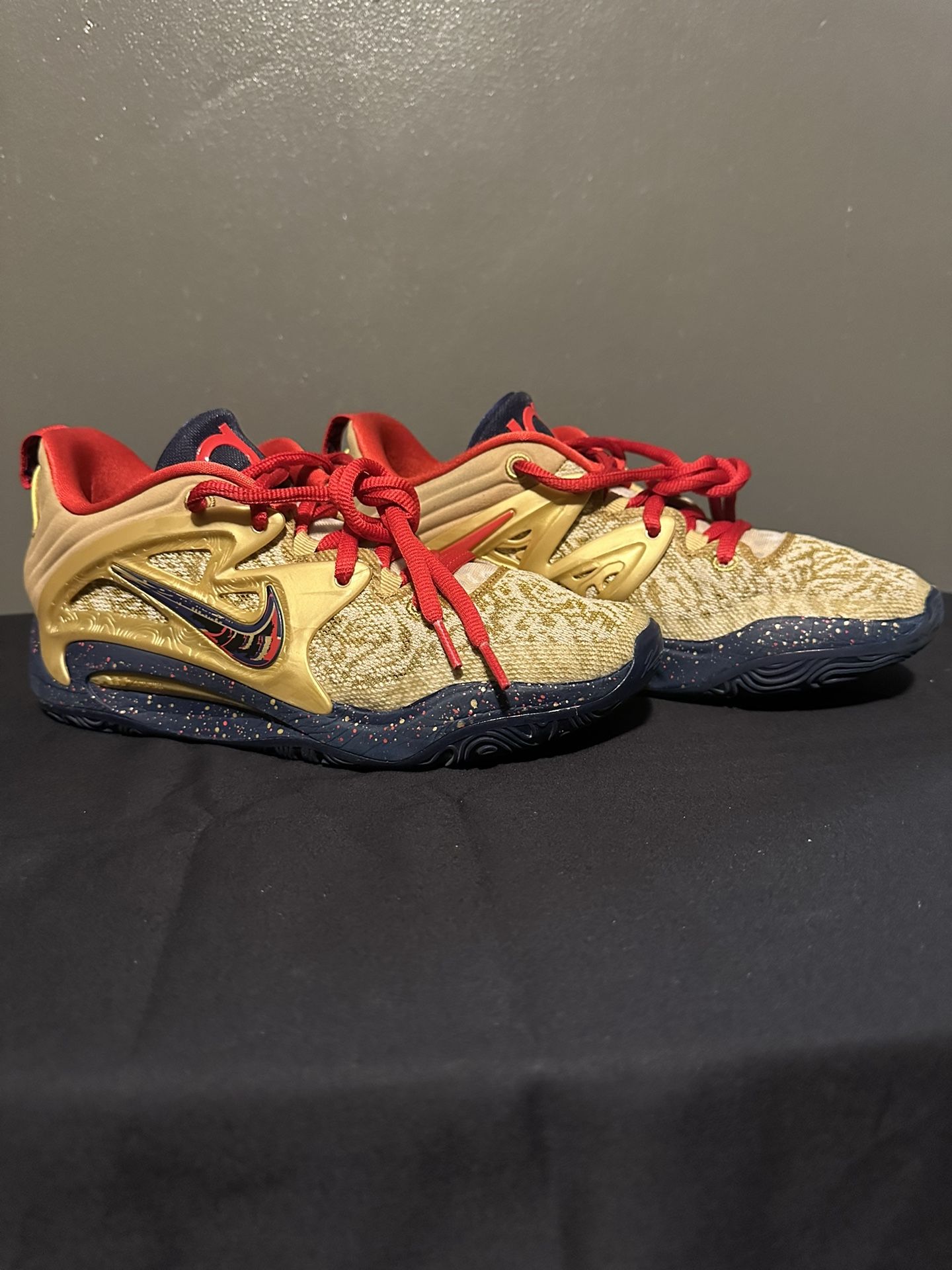Kd 15 gold medal size 9.5