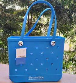 Oceanside Beach Tote Bag Waterproof Tip Proof Non Treaded Non Slip Bottom Blue