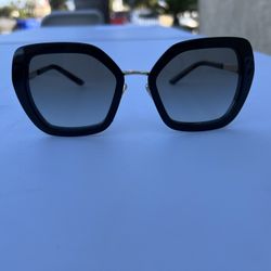 Prada Sunglasses - Black