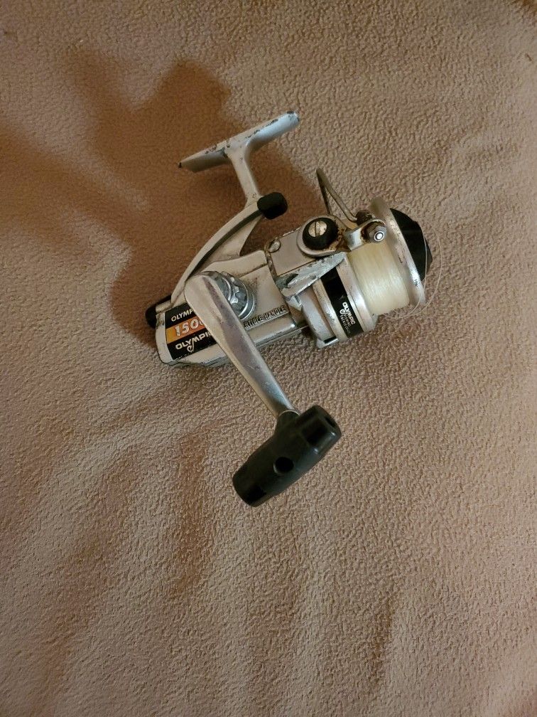 Vintage Olympic VS-1500 Fishing Reel