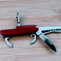 Pocket Multi-tool-Handy 13 tools in 1 New 