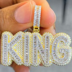 King Pendant 