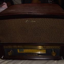 Signature Vinyl Record Player/cd Player/am/fm/mp3 
