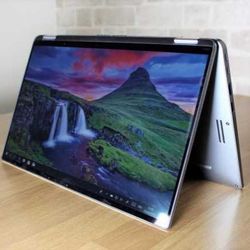 High Speed Dell Latitude Touchscreen Laptop/Tablet Intel Core i7-8665u 16 GB RAM 256 GB SSD 1080P LCD Webcam USB C Ports x2 Windows 11 Pro