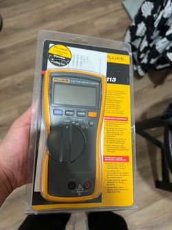 Fluke 113 Multimeter
