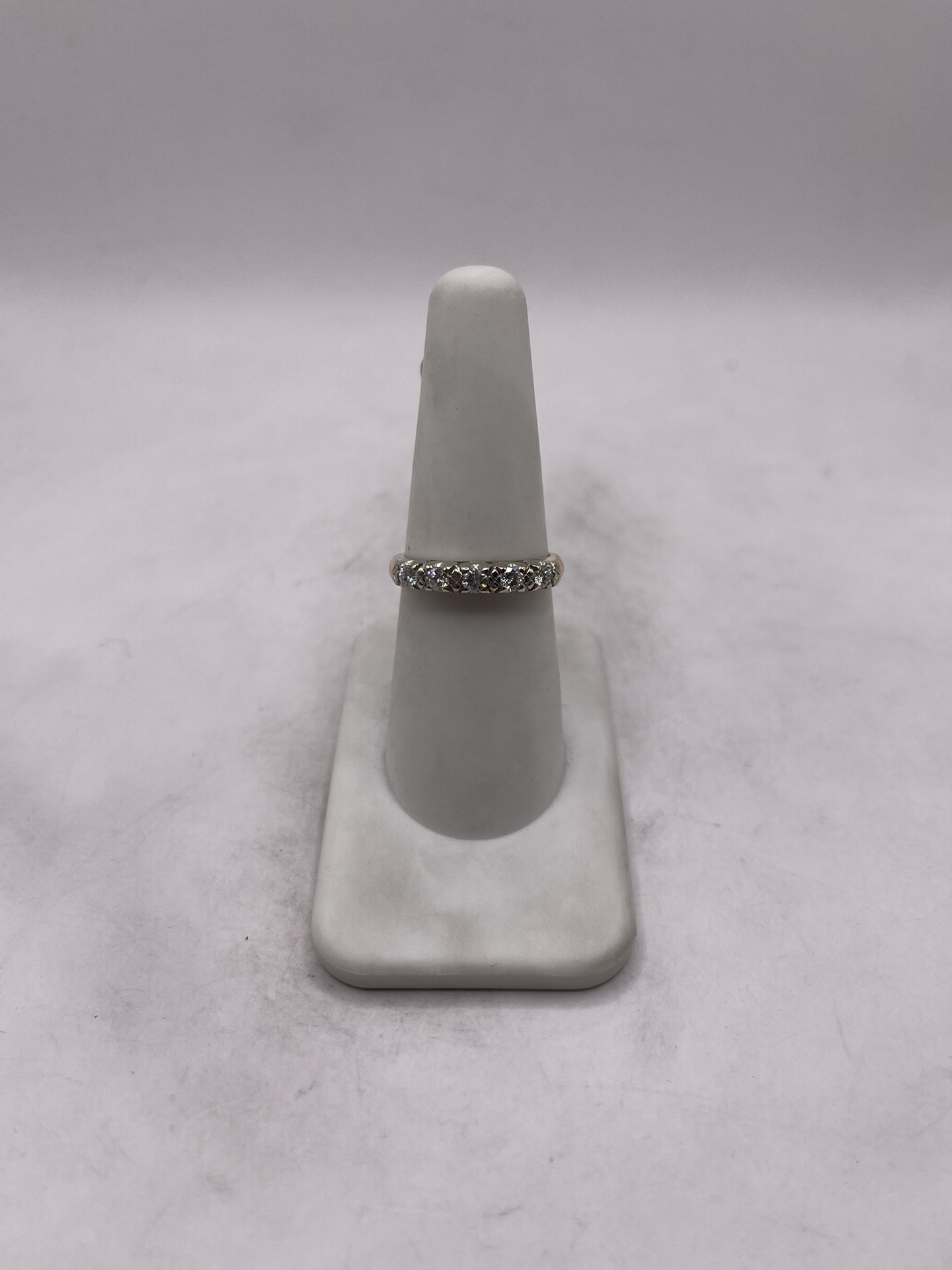 14kt Gold Diamond Engagement Style Ring