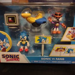 Sonic The Hedgehog Classic Jakks Pacific Sonic vs Fang 2.5" tall  Playset Action Figures New Sealed 