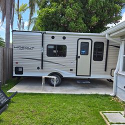 Travel trailer 2019. 19 feet  Mobil Home