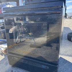 Frigidaire Electric Stove