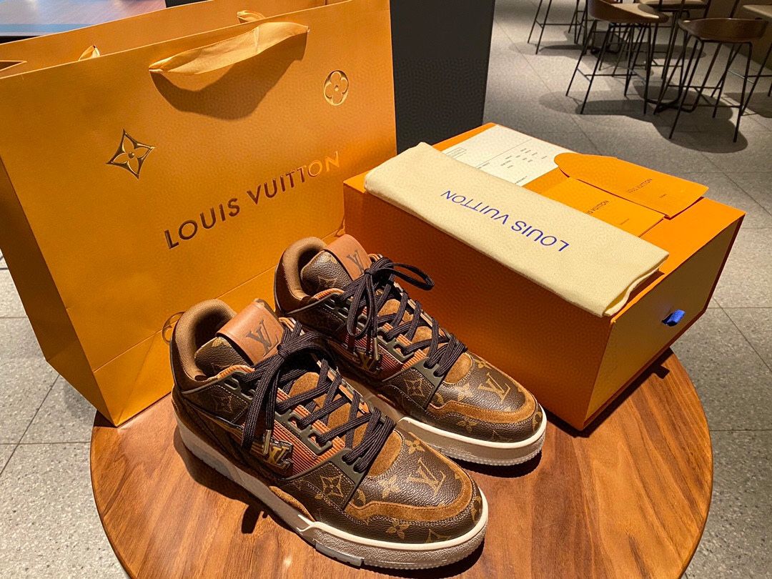 LV fly sneakers