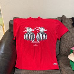 Size Large , Limited Edition T-Shirt In Really Good Condition.