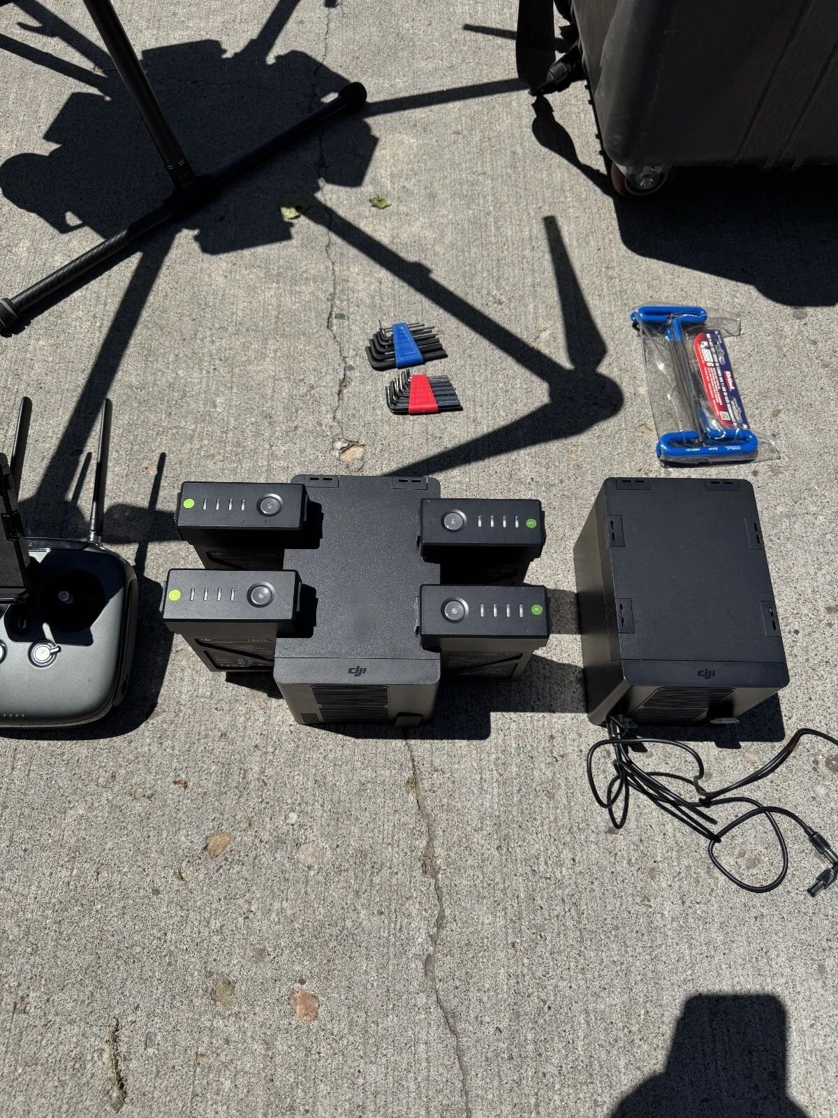 DJI Matrice 600 Pro 10 Batteries 2 Chargers 2 Controllers iPad Mini