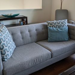 Jordan's Furniture Sofa And Chaise