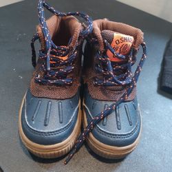 Toddler Oshkosh Boots Size 6