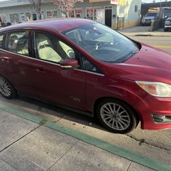 2014 ford cmax eniergy hybrid sel  clean title