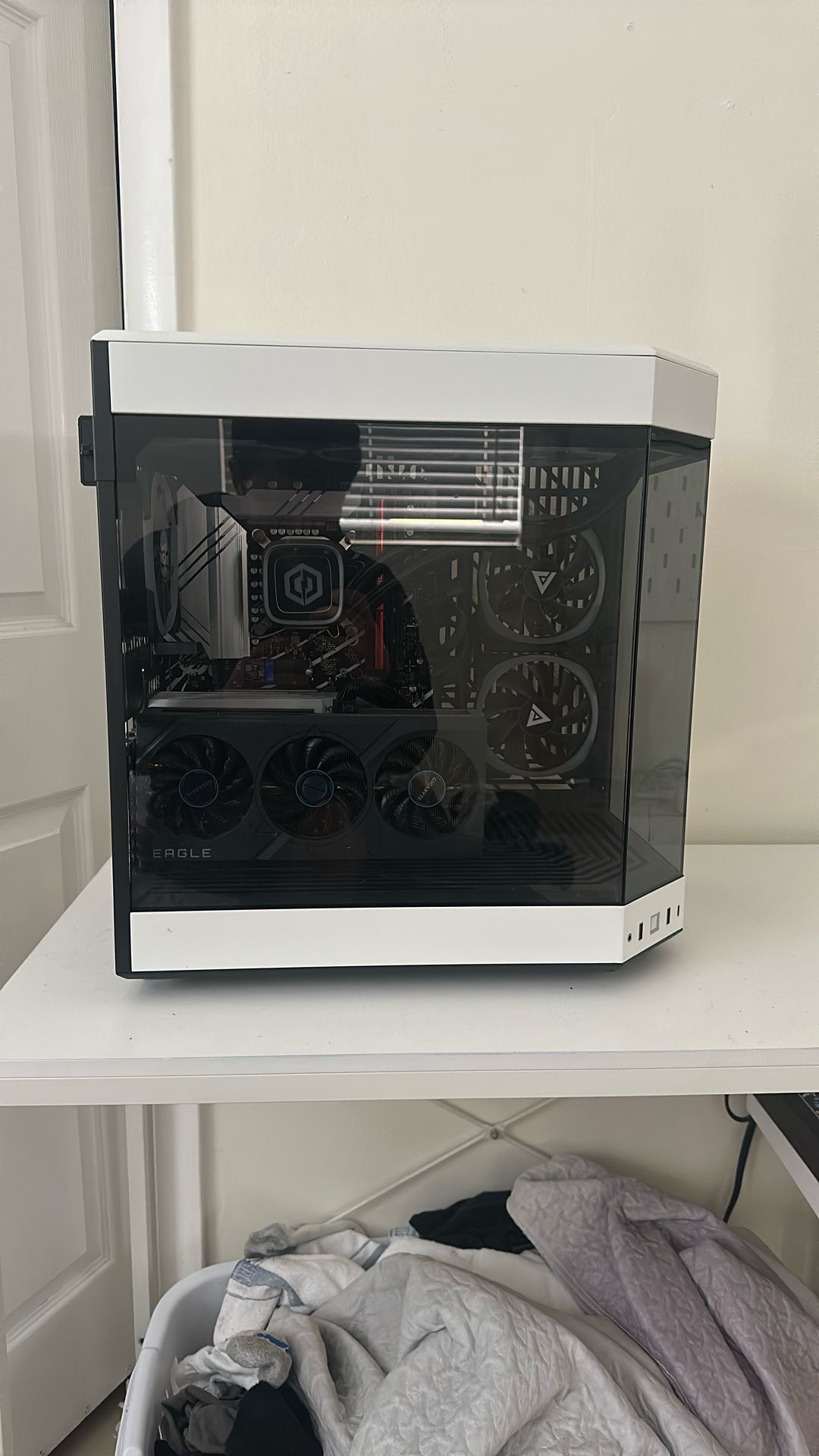 Gaming Pc Barely Used With 2 Monitors 