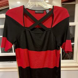 NWOT Dana Buchman Unique Black/Red Top, Size L