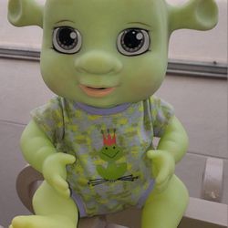 Shrek Babble And Play Boy Baby Doll Electronic  Talks  And Arms Move 2007  