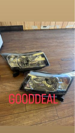 Oh17 factory Oem 11-15 Chevy Cruze black chrome headlight lamp pair left right