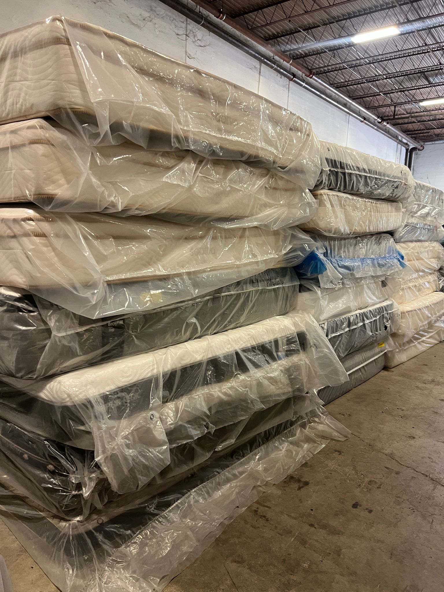 KING AND CALIFORNIA KING MATTRESS GOOD BRANDS FROM $389AND UP