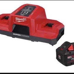 Milwaukee M18 Dual Bay Super Charger Starter Kit 