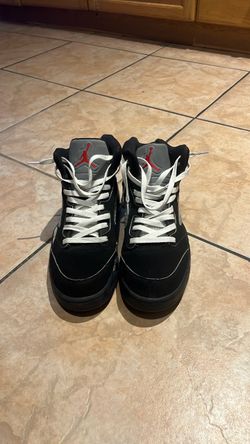 Metallic Jordan 5s size 10