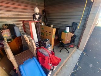 Moving sale