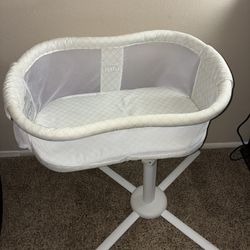 Halo Bassinet Swivel Sleeper 