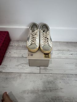 Golden Goose Sneakers