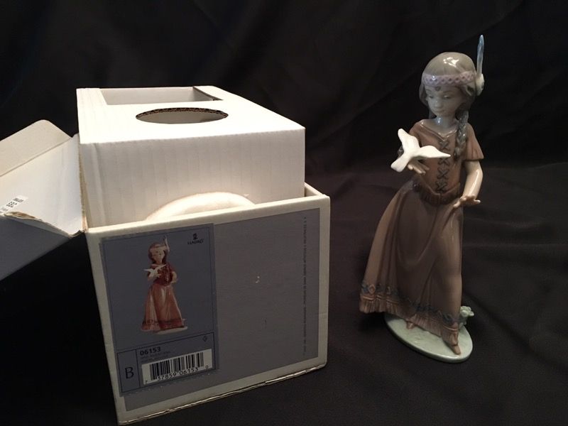 "American Love" LLADRO Figurine #6153, Retired