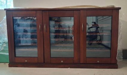 Wine Enthusiast 72-Bottle 3-Zone Wine Refrigerator Cabinet