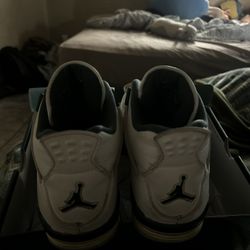 Air Jordan 4 Retro GS 