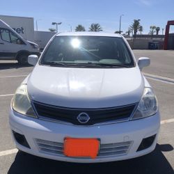Nissan Versa 2012