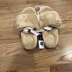 wild fable slides size 9