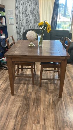 Dinning table