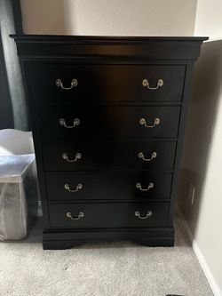 5-Drawer Black Wood Chest of Drawers