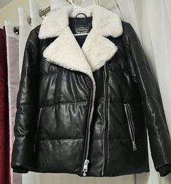 Woman's Jacket (No Tag)