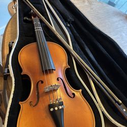 4/4 Violin With Bow And Case
