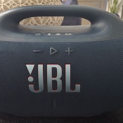 Blue JBL Boombox 4